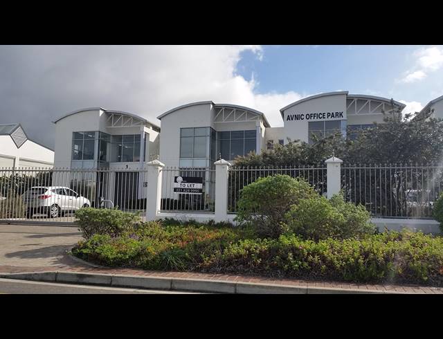 280M² BUILDING TO LET IN CAPRICORN